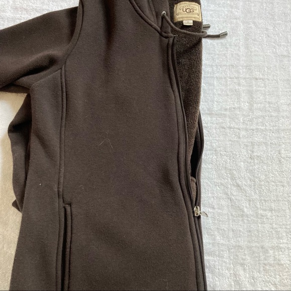 UGG Zip Up Hoodie, Brown, Size M. Excellent worn condition, like New!! - Picture 10 of 16